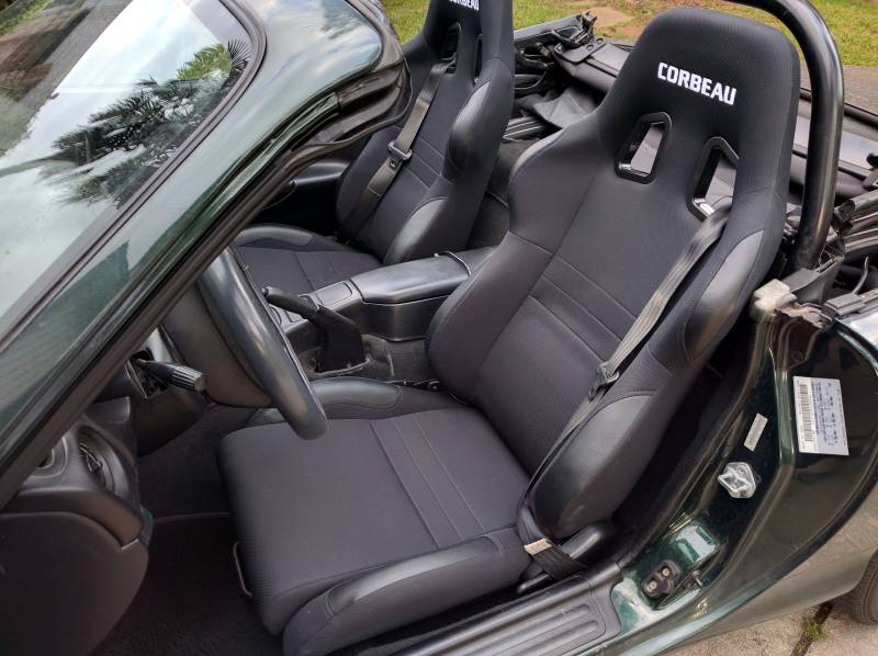 Corbeau A4 bucket seats