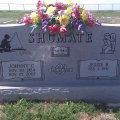 Headstone - Johnny (1924-2007) & Jessie (1931- ) Shumate